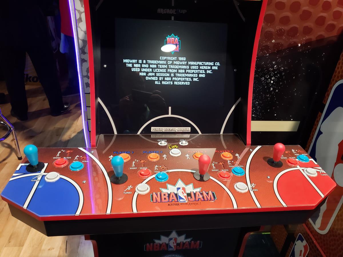 CES 2020 Pinball, Star Wars, and NBA Jam highlight my visit to Arcade 1Ups booth